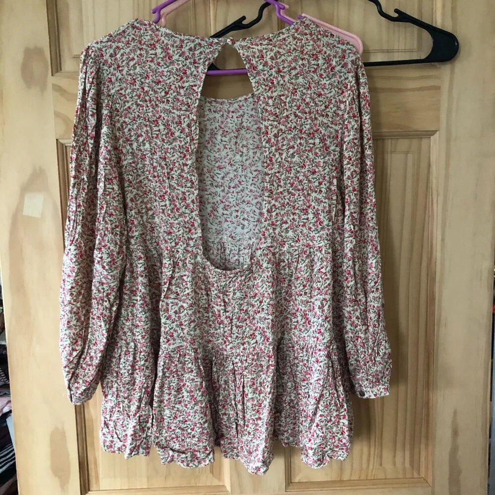 American Eagle & Aerie Sweater and Tops - Bundle of 6, Sz M - Picture 15 of 16